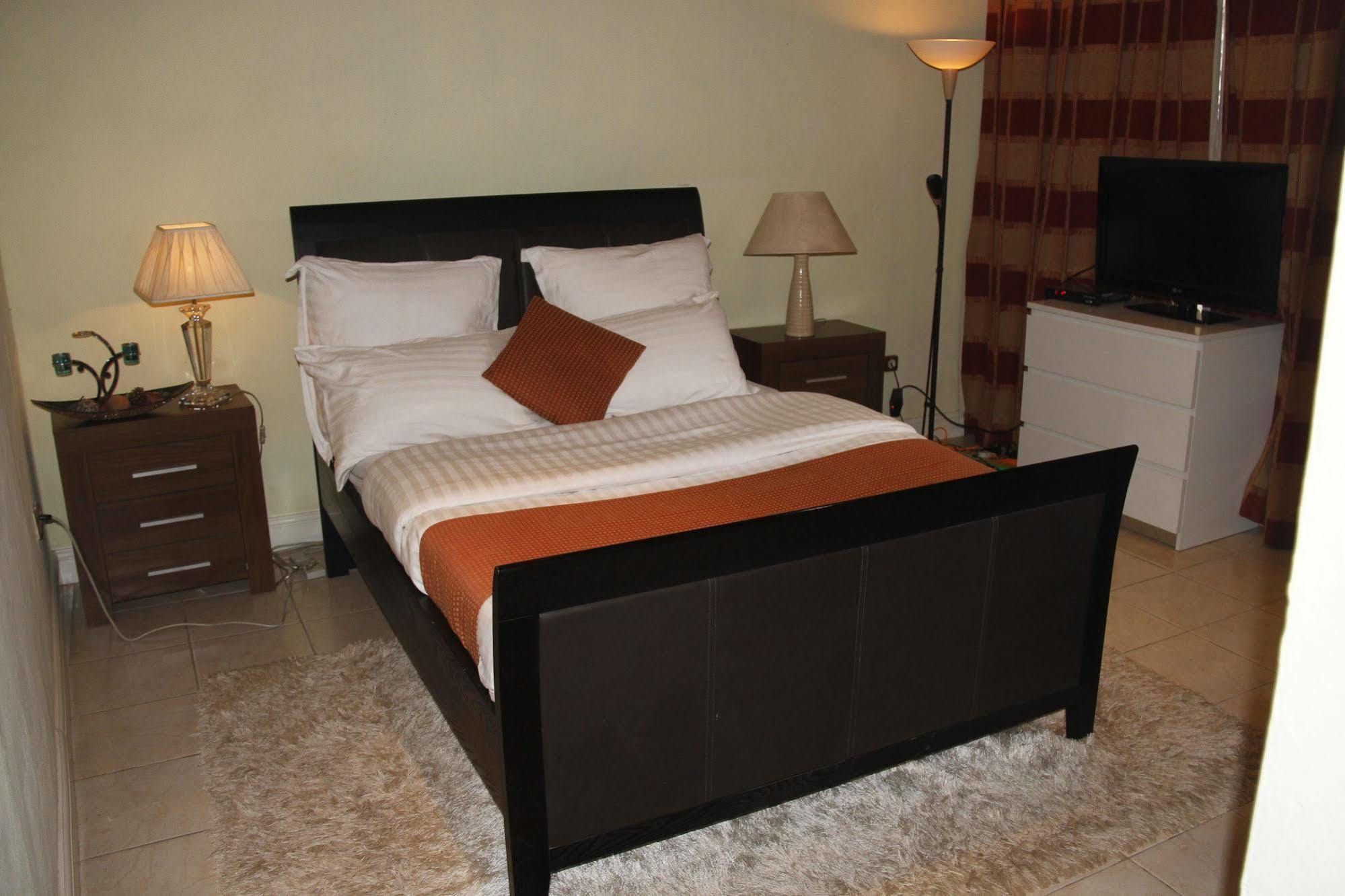 Saddle Hill Ranch Hotel Bafut Ngoại thất bức ảnh