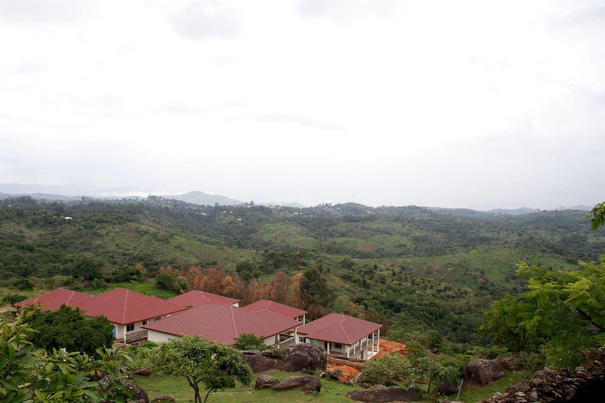 Saddle Hill Ranch Hotel Bafut Ngoại thất bức ảnh
